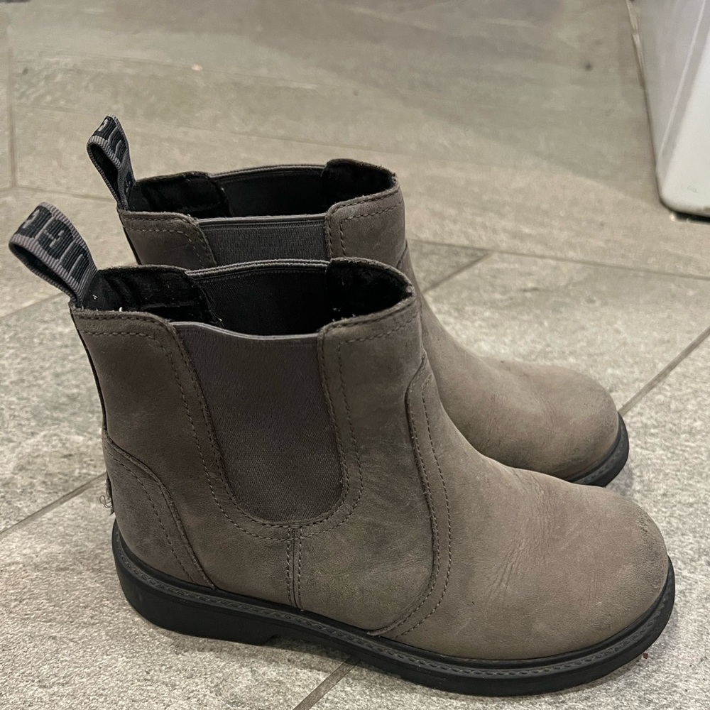 UGG Bolden Waterproof boot. Little Kid Size 13.
Gray. Gently used.